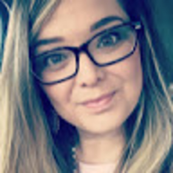 Meet your Posher, Samantha - Picture 1 of 1